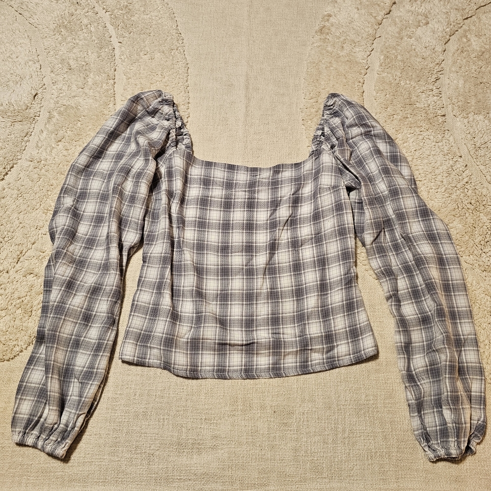 NWOT Abercrombie smocked square-neck top, size M